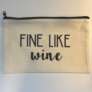 FREE✨ with bundle - Canvas pouch